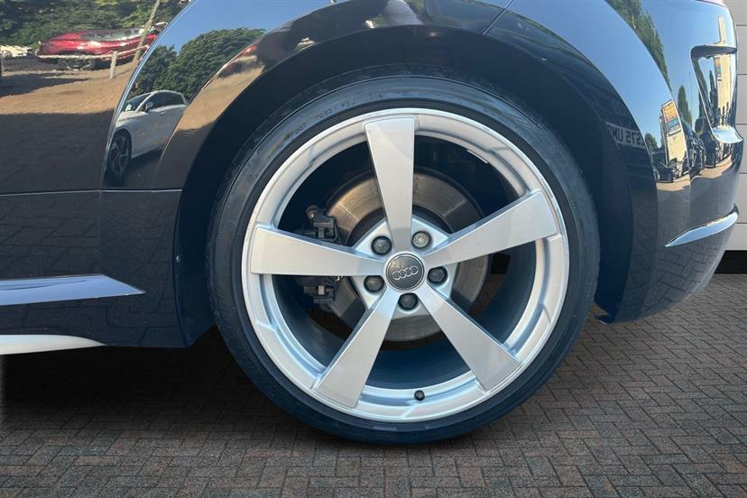 Audi TT 45 Tfsi S Line S Tronic KC19FLL Black #5