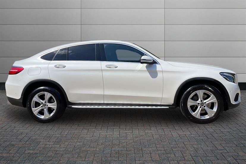Mercedes-Benz GLC Class Glc 250D 4Matic Sport Premium 9G-tronic BF19UAL White #3