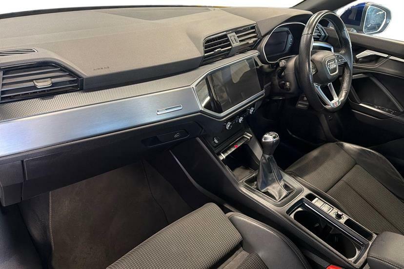 Audi Q3 35 Tfsi S Line EF72LVS Blue #2
