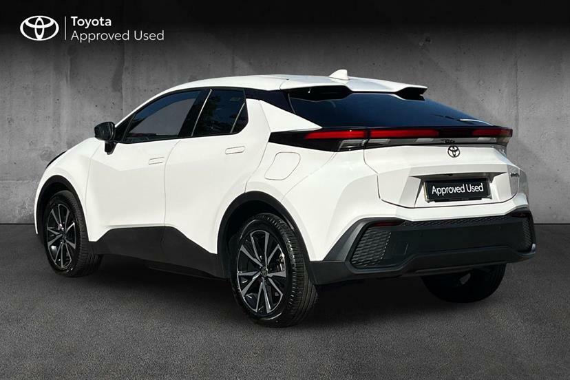 Toyota C-Hr 2.0 Phev Design Cvt MA74VKU White #3