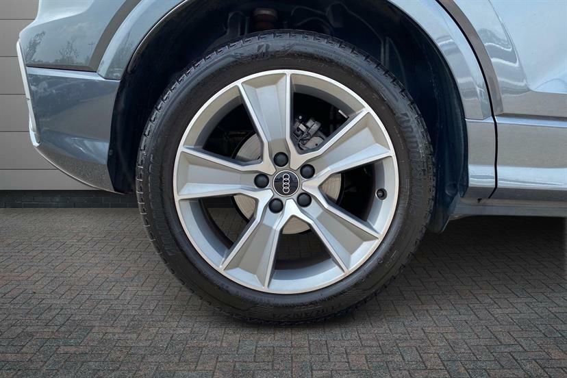 Audi Q2 35 Tfsi S Line S Tronic Cs DE73YZO Grey #5