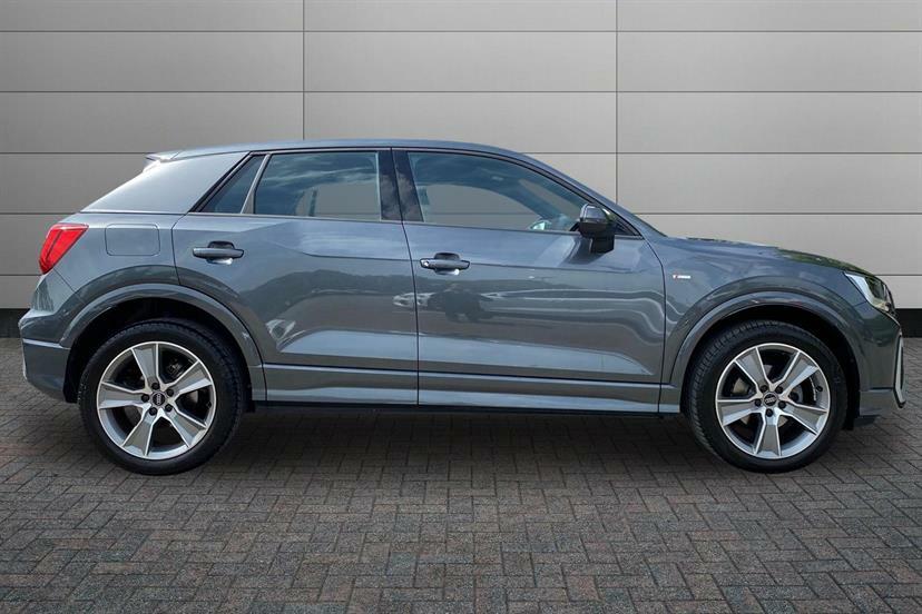 Audi Q2 35 Tfsi S Line S Tronic Cs DE73YZO Grey #4