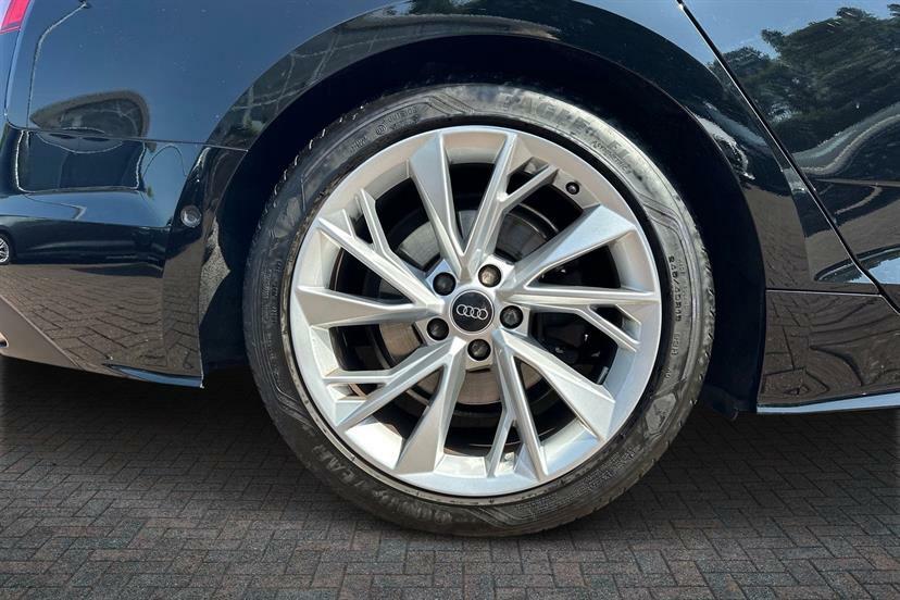Audi A5 35 Tfsi Sport S Tronic Tech Pack AY24VVX Black #5