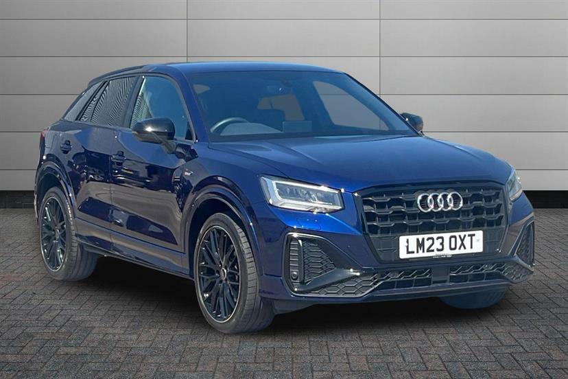 Audi Q2 35 Tfsi Black Edition S Tronic Blue
