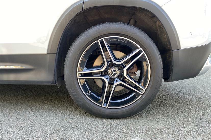 Mercedes-Benz GLB Class 200 Amg Line Premium 7G-tronic DA23SZG White #4