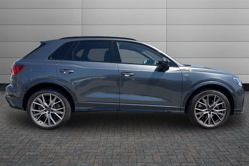 Audi Q3 45 Tfsi E Black Edition S Tronic GV23CCU Grey #4