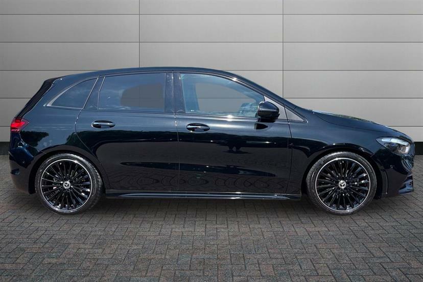 Mercedes-Benz B Class B200 Amg Line Premium Plus Black #3