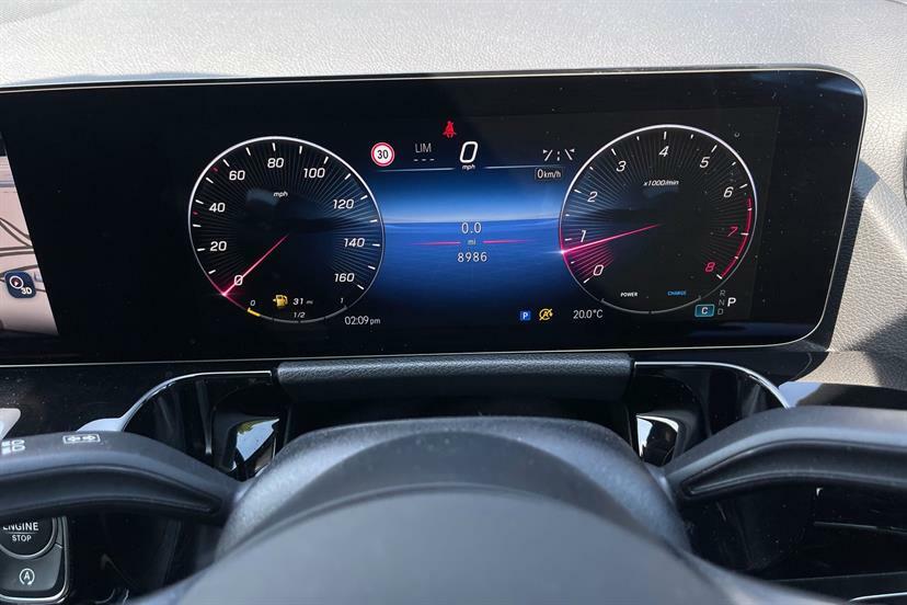 Mercedes-Benz B Class B200 Amg Line Premium Plus Black #6