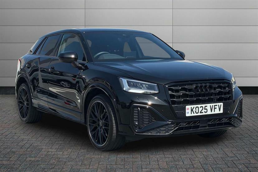 Audi Q2 35 Tfsi Black Edition S Tronic Tech Black