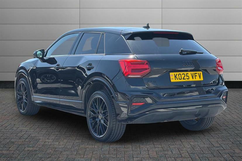 Audi Q2 35 Tfsi Black Edition S Tronic Tech KO25VFV Black #3