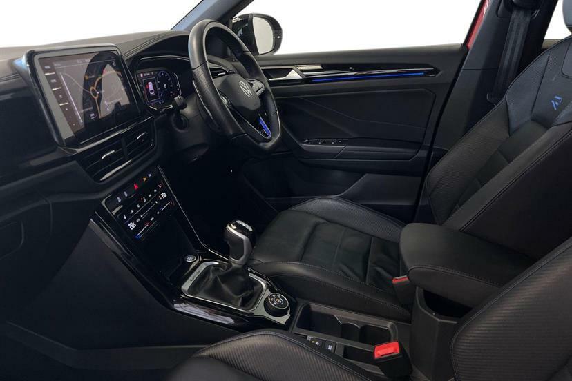 Volkswagen T-Roc 2.0 Tsi 300 4Motion R Dsg Red #2
