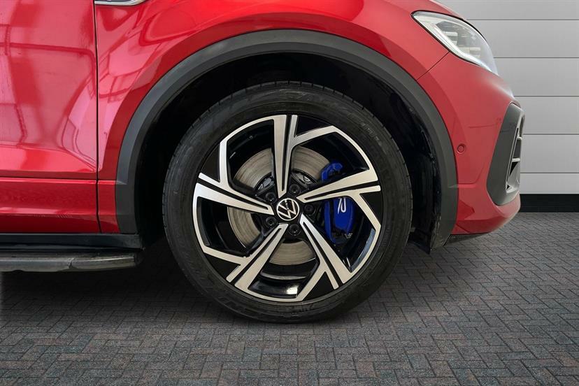 Volkswagen T-Roc 2.0 Tsi 300 4Motion R Dsg Red #5