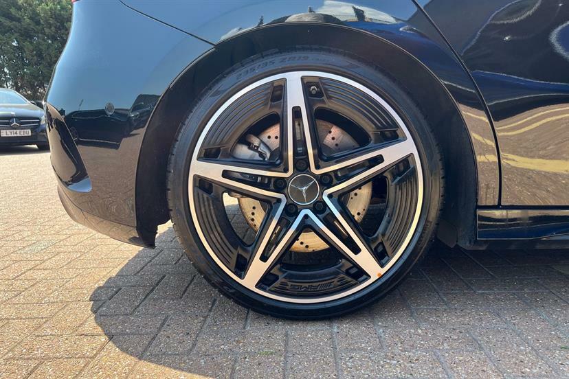 Mercedes-Benz A Class A35 4Matic Premium KT25LOF Black #4