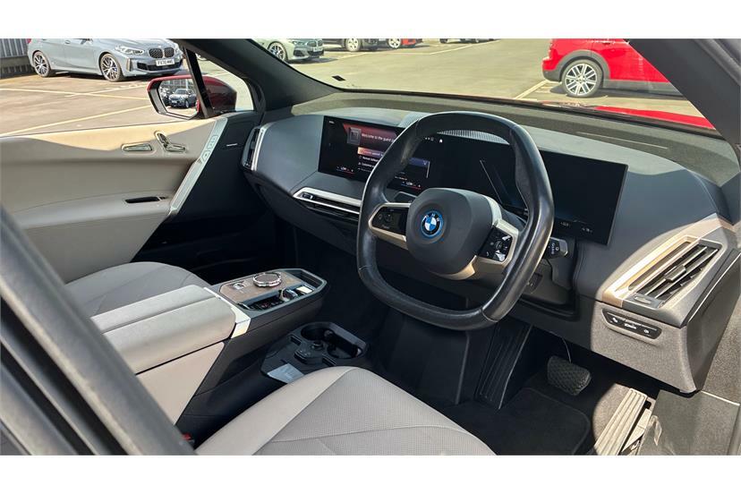 BMW iX 240Kw Xdrive40 M Sport 76.6Kwh LD22KUR Red #6