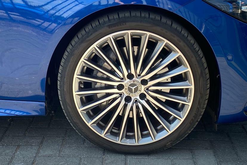 Mercedes-Benz C Class C300 Amg Line Premium 9G-tronic Blue #4