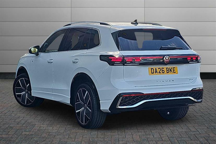 Volkswagen Tiguan 1.5 Etsi 150 R-line Dsg DA26BKE White #3