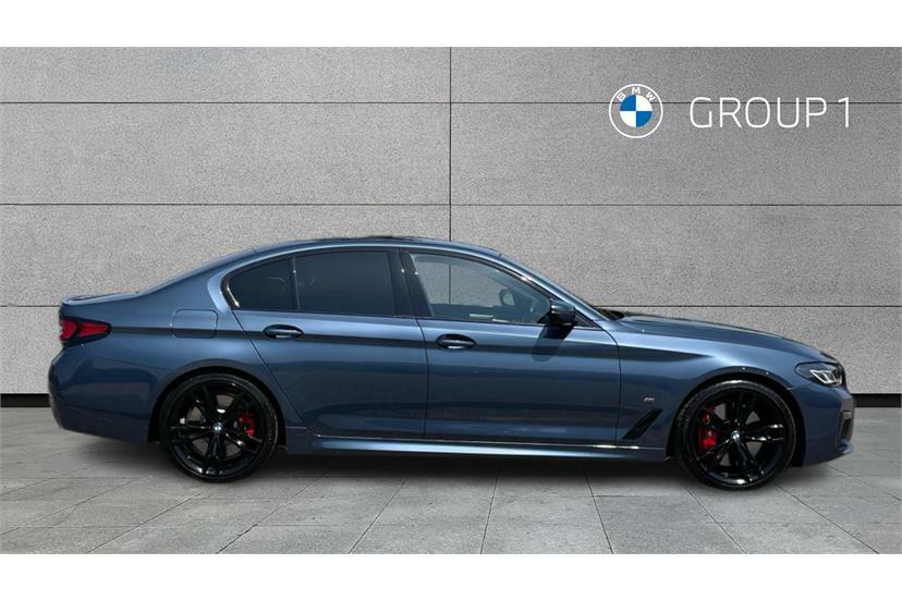BMW 5 Series M550i Xdrive PJ23WUC Blue #3