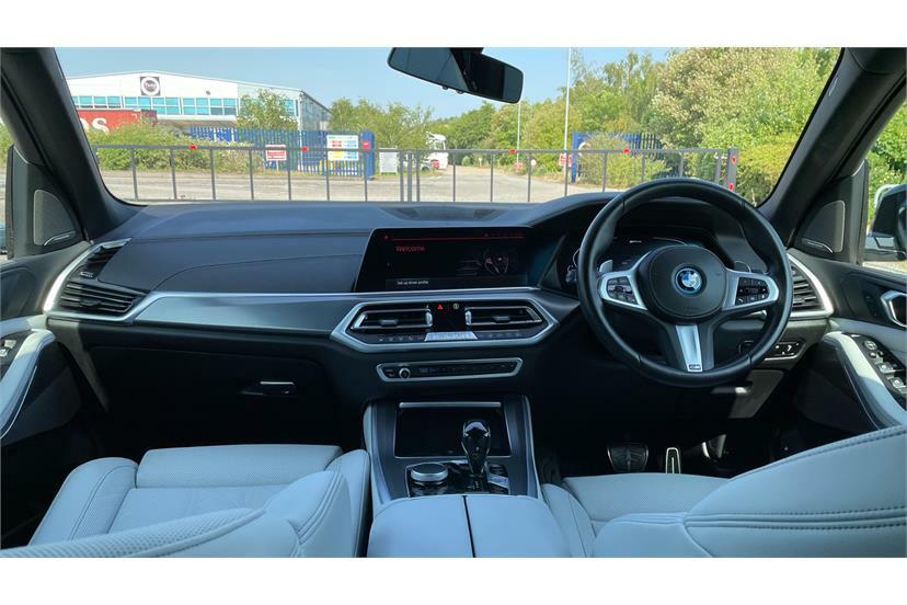BMW X5 Xdrive45e M Sport EO72UGB Black #4