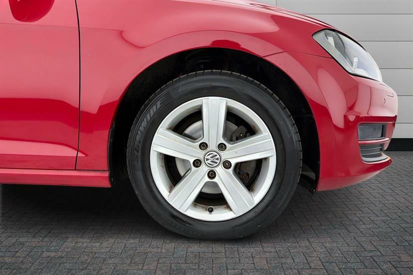 Volkswagen Golf 1.6 Tdi 110 Match Edition Dsg Red #5