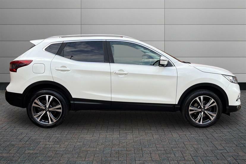 Nissan Qashqai 1.2 Dig-t N-connecta AP18LKN White #4