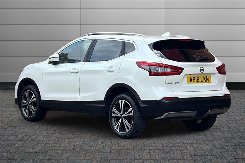 Nissan Qashqai 1.2 Dig-t N-connecta AP18LKN White #3