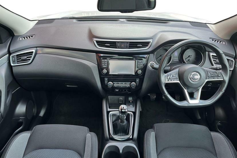 Nissan Qashqai 1.2 Dig-t N-connecta AP18LKN White #6