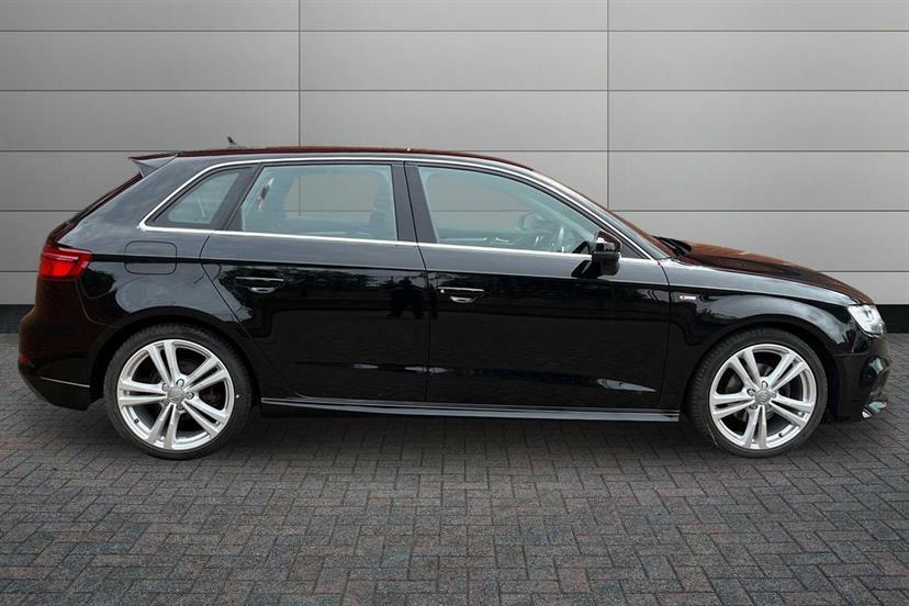 Audi A3 2.0 Tdi S Line VA66UBT Black #4