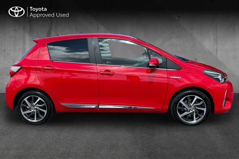 Toyota Yaris 1.5 Hybrid Excel Cvt DE67XNF Red #4
