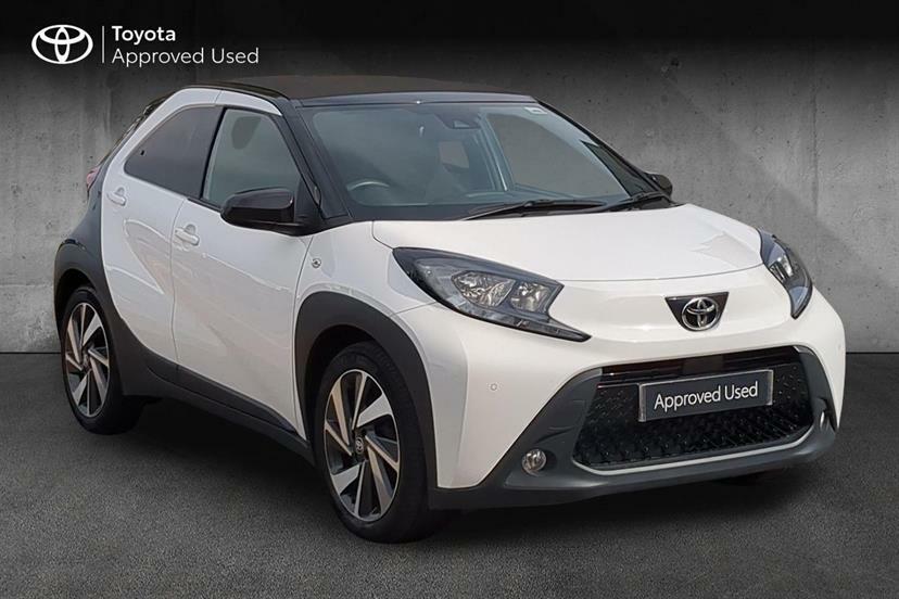 Toyota Aygo X 1.0 Vvt-i Edge Canvasparking Black