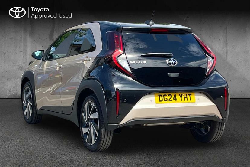 Toyota Aygo X 1.0 Vvt-i Edge DG24YHT Black #3
