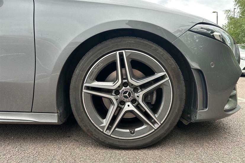 Mercedes-Benz A Class A200d Amg Line Premium DE70HDO Grey #4