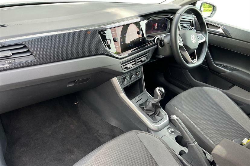 Volkswagen Polo 1.0 Tsi Life GJ72UPD White #2