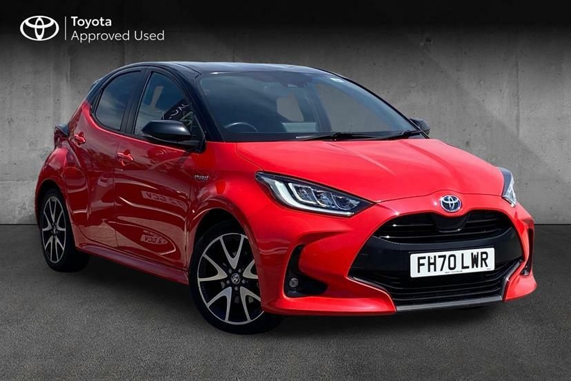 Toyota Yaris 1.5 Hybrid Launch Edition Cvt Orange