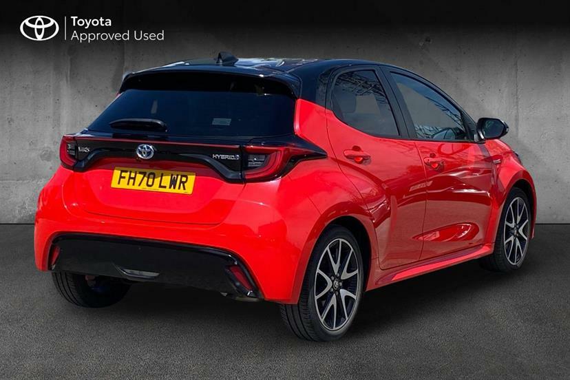 Toyota Yaris 1.5 Hybrid Launch Edition Cvt FH70LWR Orange #2