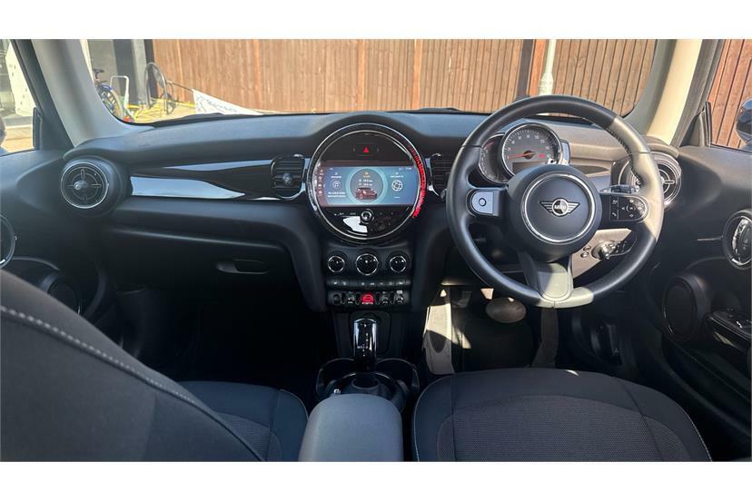 Mini Hatch 1.5 Cooper Classic EA72YNO White #4