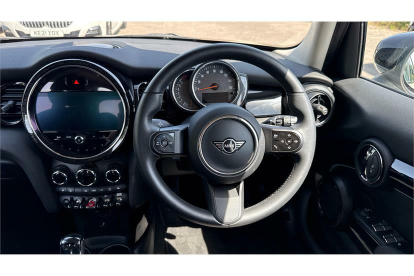 Mini Hatch 1.5 Cooper Classic LP22EJE White #5