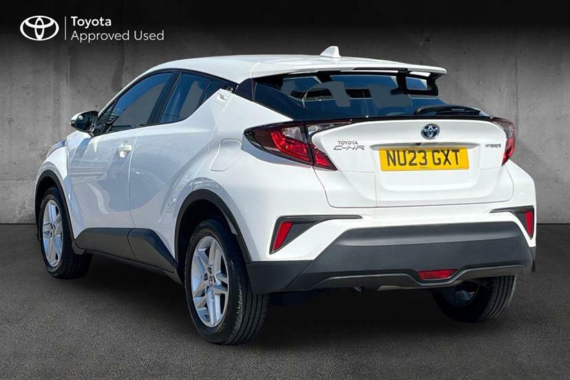 Toyota C-Hr 1.8 Hybrid Icon Cvt NU23GXT White #3