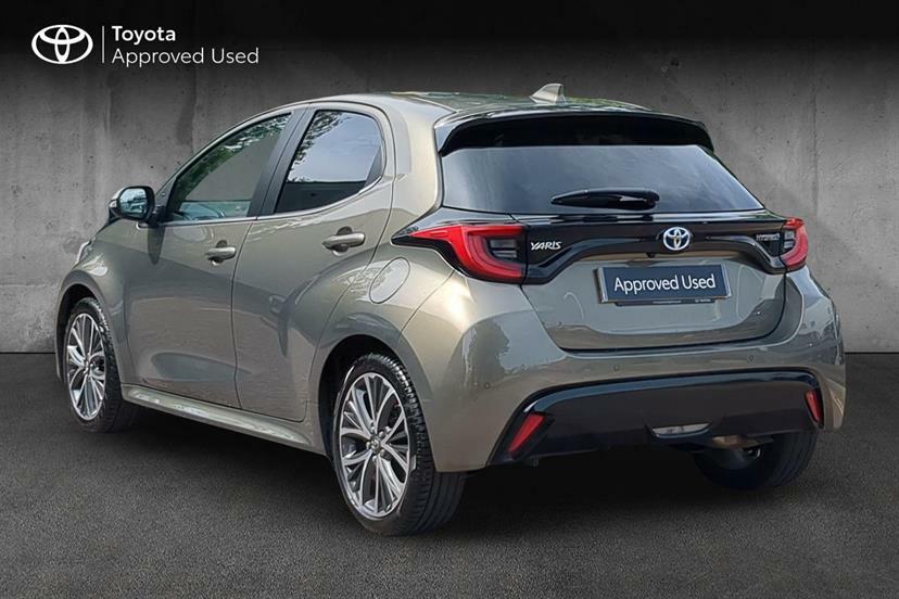 Toyota Yaris 1.5 Hybrid Excel Cvt LY23DDE Brown #3