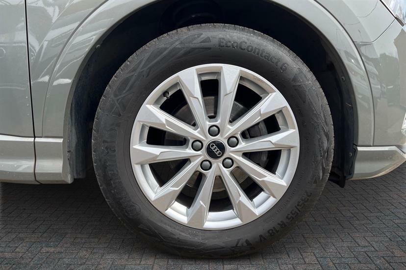 Audi Q3 35 Tfsi Sport Comfortsound Pack EN22GVW Grey #5