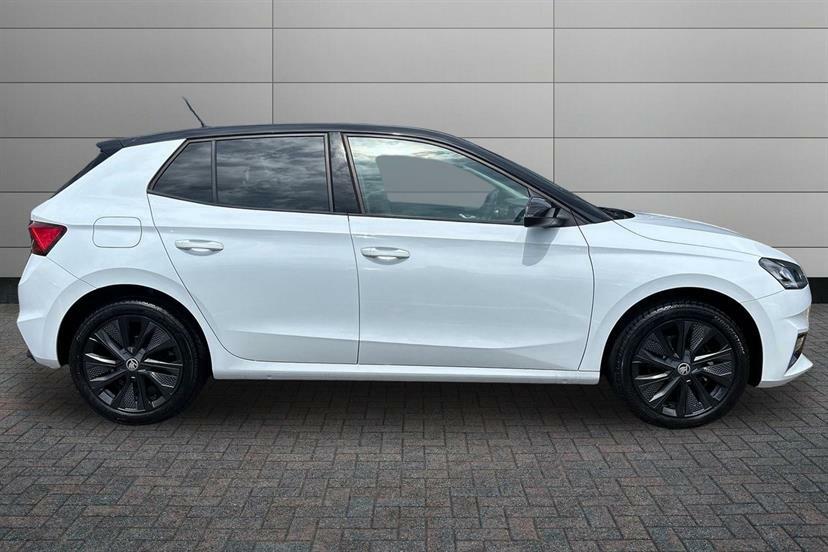 Skoda Fabia 1.0 Tsi 116 Design Edition EX26AKP White #4