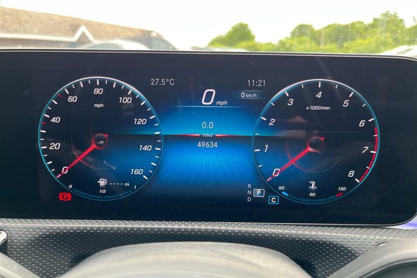 Mercedes-Benz A Class A200 Amg Line Executive KN23YPG Black #6