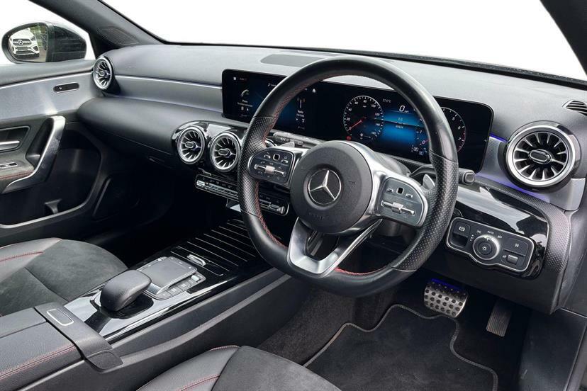 Mercedes-Benz A Class A200 Amg Line Executive KN23YPG Black #5
