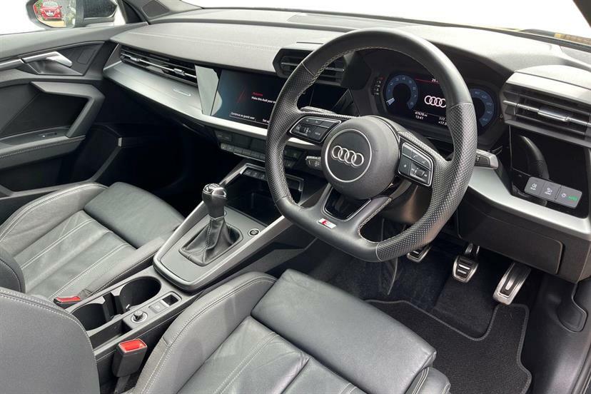 Audi A3 35 Tfsi S Line Comfortsound ET72VJX Black #6