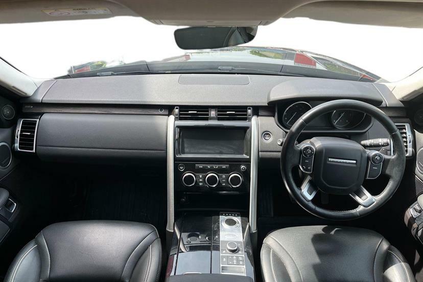Land Rover Discovery 3.0 Td6 Hse DN17PZY Black #6