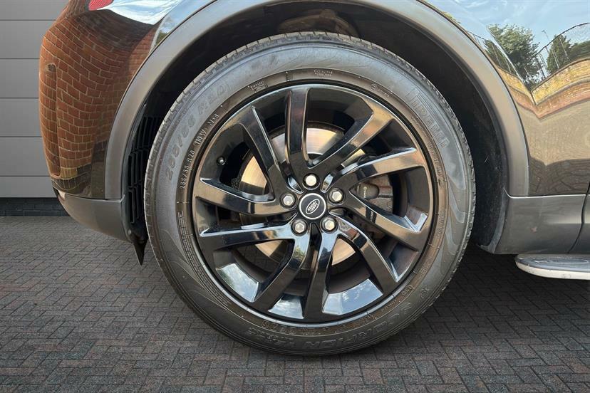 Land Rover Discovery 3.0 Td6 Hse DN17PZY Black #5