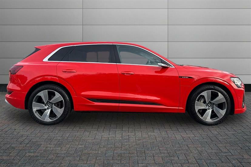Audi E-tron 300Kw 55 Quattro 95Kwh S Line Cs RK21PHF Red #4