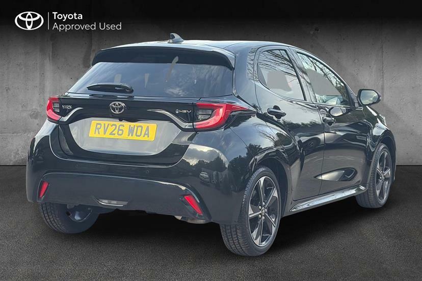 Toyota Yaris 1.5 Hybrid 130 Excel Cvt RV26WOA Black #2