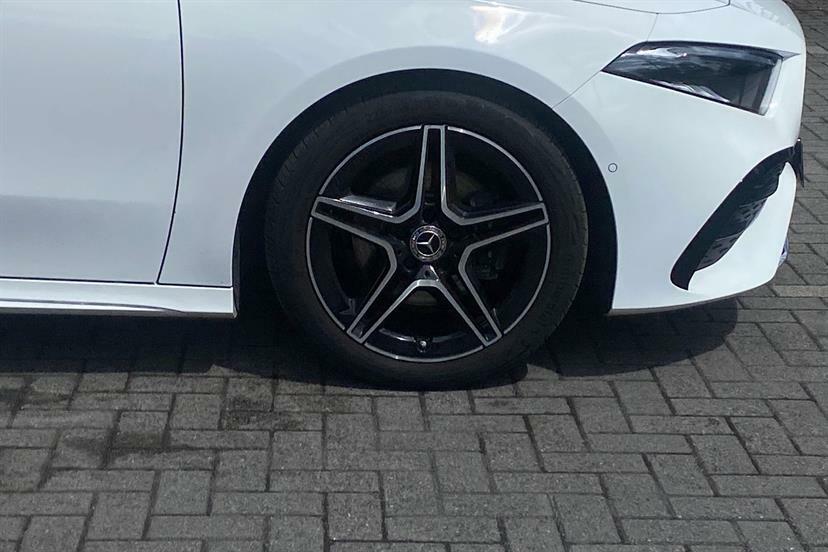 Mercedes-Benz A Class A200 Amg Line Executive KS25VTZ White #4