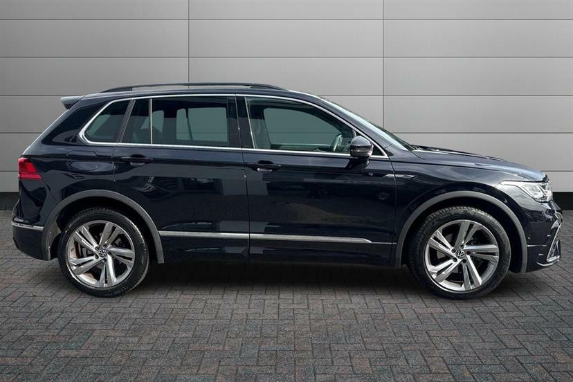 Volkswagen Tiguan 2.0 Tdi R-line Edition Dsg DE23OSC Black #4