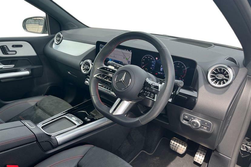 Mercedes-Benz B Class B200d Amg Line Premium Plus Black #5